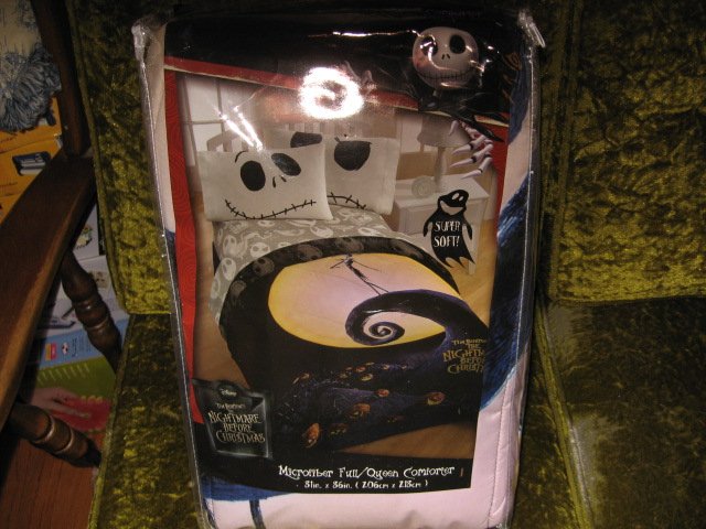 Tim Burton's nightmare before christmas full queen comforter and full Sheet Set