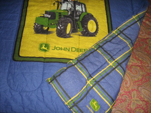 Image 3 of John Deere Tractor extra thick comforter 60 inches by 82 inches w/pillow case 