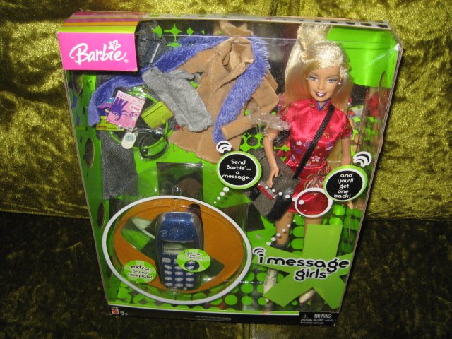 Doll Barbie and accessories I Message Girls New In Box Rare