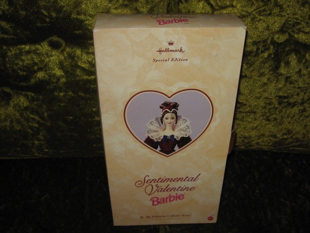 Hallmark Sentimental barbie Valentine edition new in box rare 1996