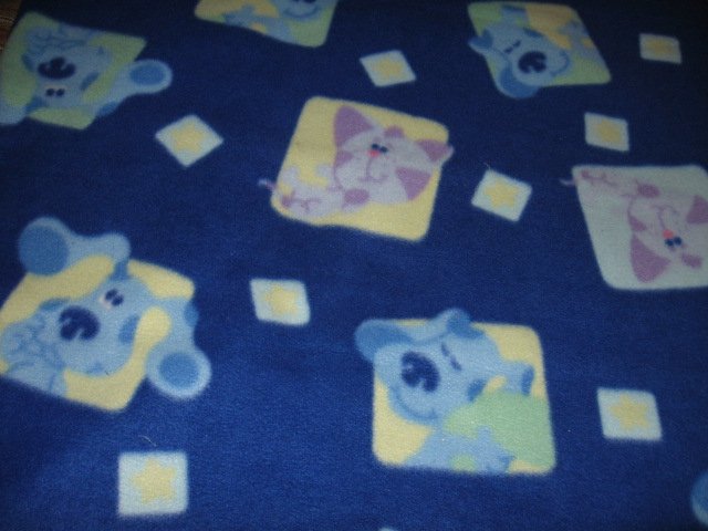 Image 1 of Blues Clues Child bed size licensed handmade fleece blanket 44