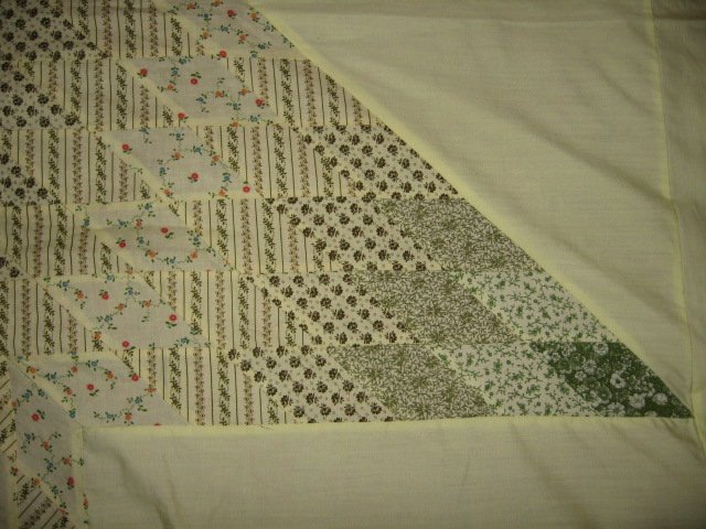 Image 4 of Exquisitely hand made Amish motif star and border yellow quilt top 6.5 by 8 feet