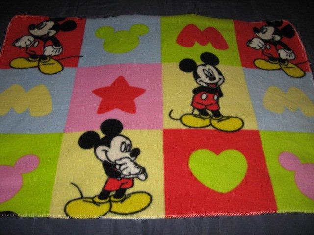 Disney Mickey Mouse Fleece Baby blanket 28 by 30 inch