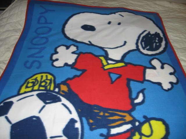 Image 0 of Snoopy dog soccer ball cartoon  fleece blanket rare