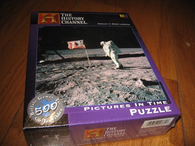 Image 0 of Apollo 11 Moon Landing  Puzzle 529 piece  18 by 18 inch 