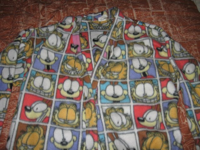 Image 0 of Garfield bathrobe fleece size tall  