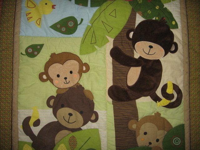 Image 0 of Monkey Tree Jungle crib quilt with backing fabric