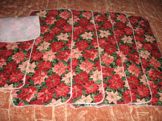 Image 3 of Poinsettia Christmas or Thanksgiving center mat runner quilted            