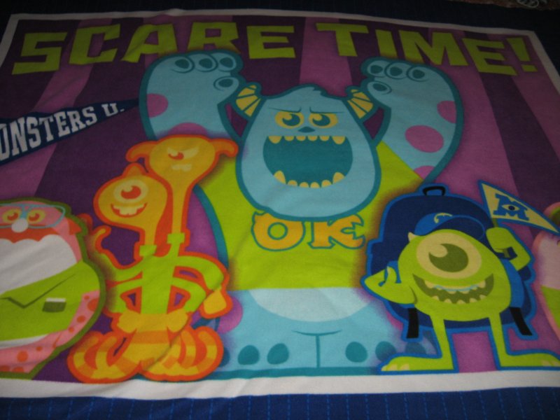 Image 0 of Halloween Fleece blanket  Rare