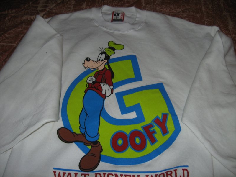 Image 0 of Goofy dog Disney official white new sweatshirt 