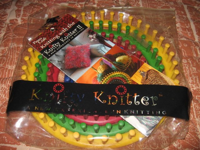 Image 1 of Knifty Knitter Brand New Provo Craft Loom Set Four Looms with Tool