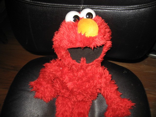 Image 0 of Elmo Doll singing and talking 