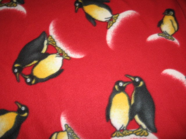 Image 0 of Penguins fleece blanket Birds on red Anti pill fleece