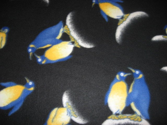 Image 0 of Penguins Fleece blanket Birds on Black Anti pill fleece