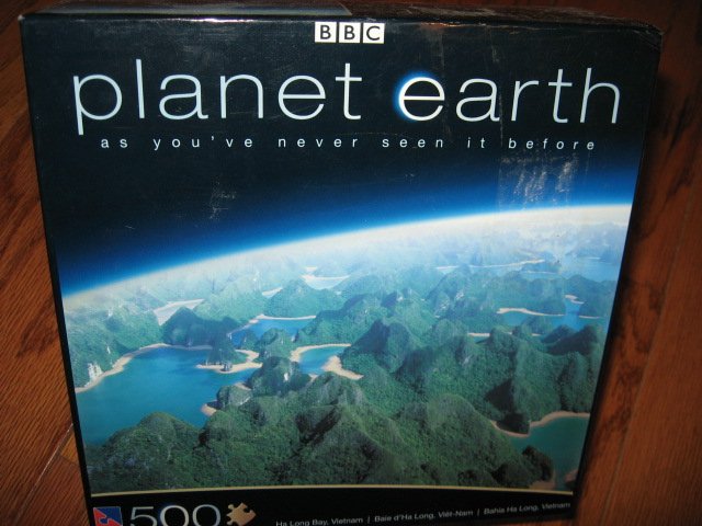 Planet Earth Ha Long Bay Vietnam 500 pc sealed Puzzle new