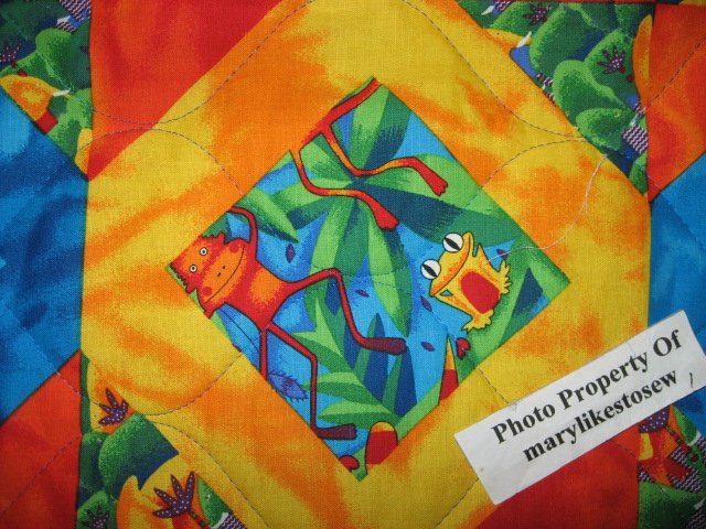 Image 4 of Jungle animals Bird Frog Monkey Tropical Child bed fabric quilt 