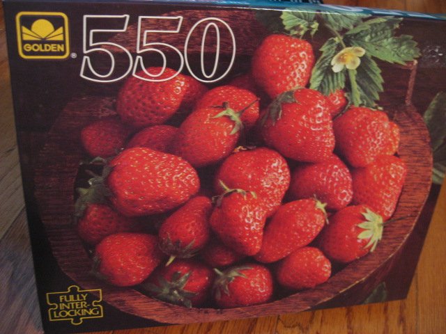 Image 1 of Strawberry Strawberries in a bowl sealed  550 pieces Puzzle  new 