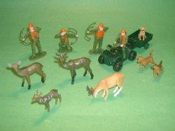 Thumbnail of New Ray Bow Hunters Plastic Figures Set