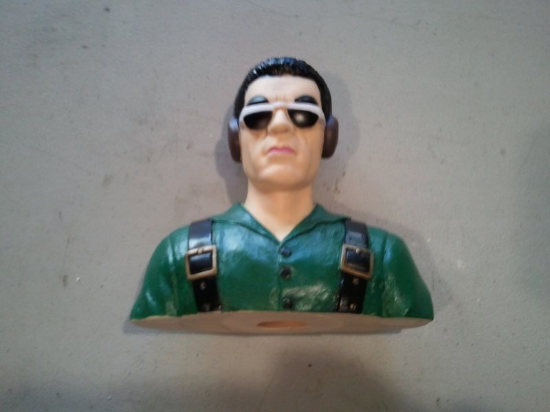 scale model pilot figures
