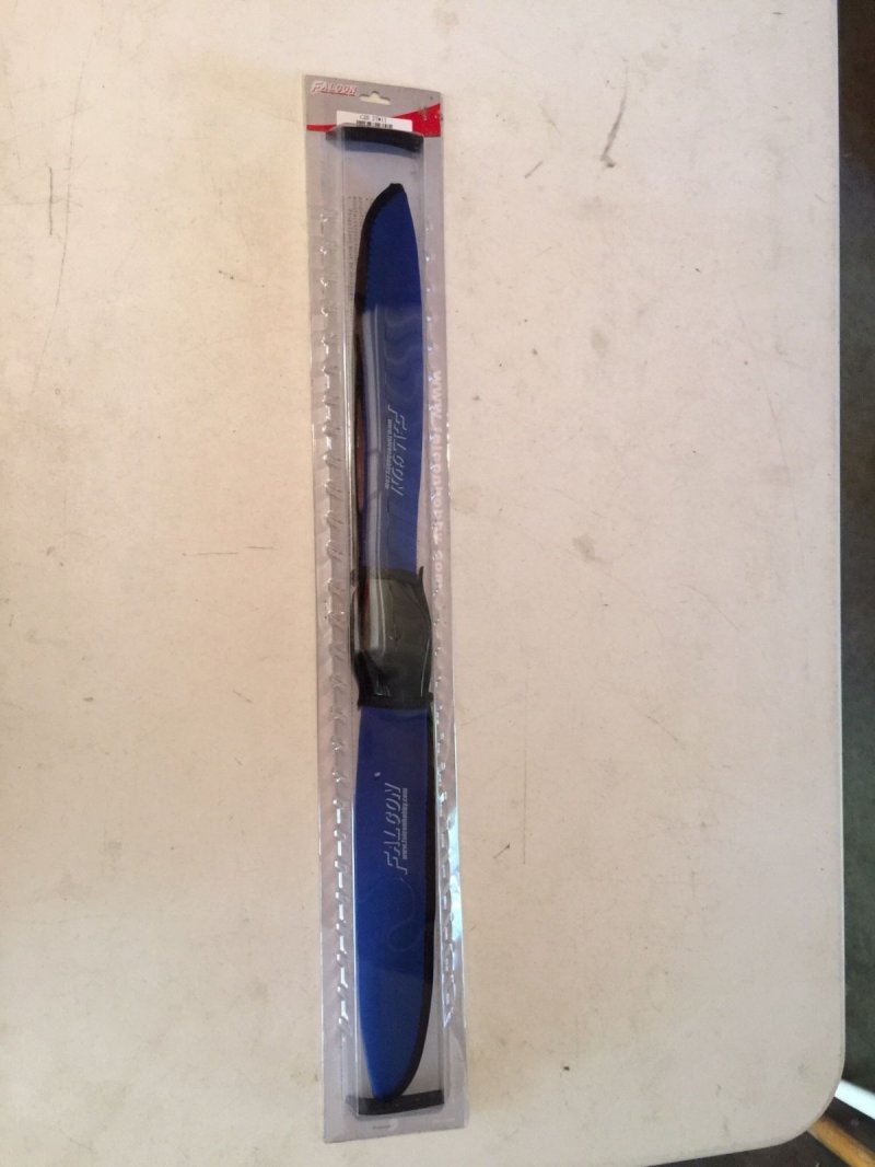 Falcon Carbon Fiber 27x11 w/neoprene prop covers