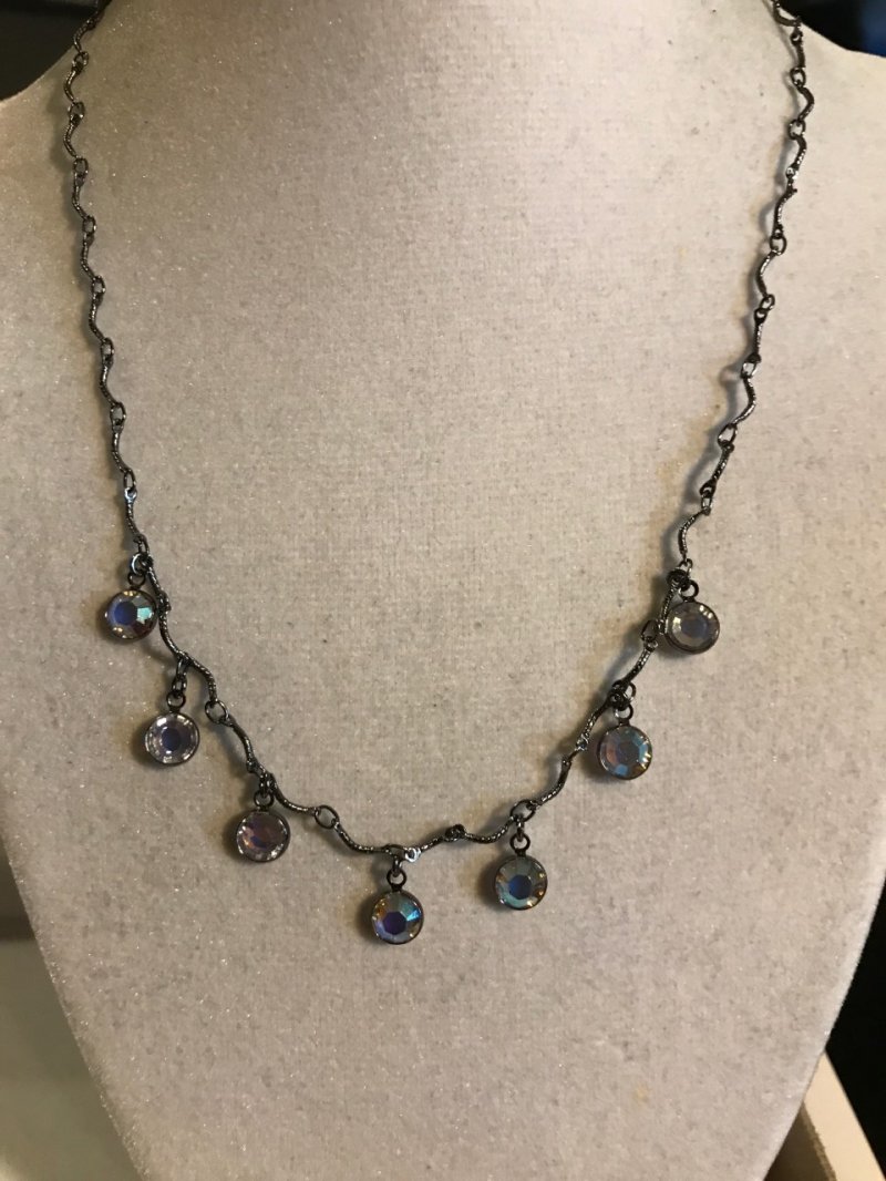 ON TARGET retired lia sophia pendant