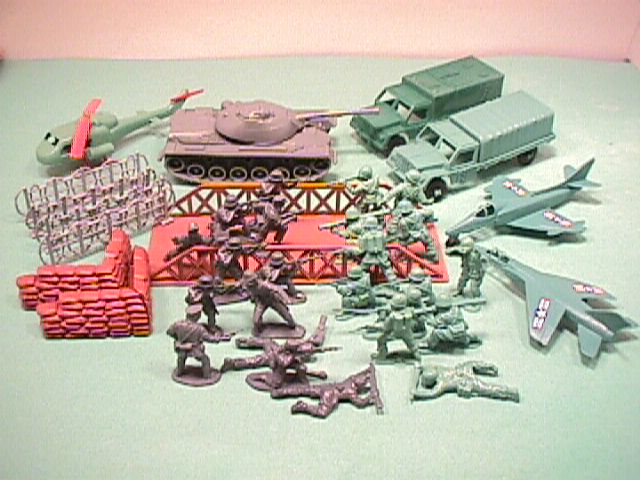 Jumbo Defender Playset Expansion Plastic Soldiers Pack