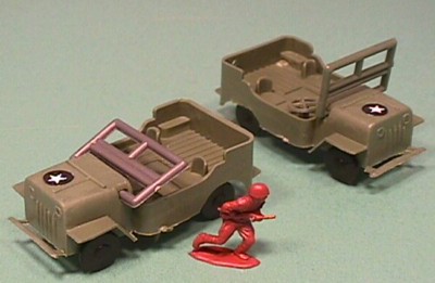 Pair HO Scale Plastic Willys Style Army Jeeps