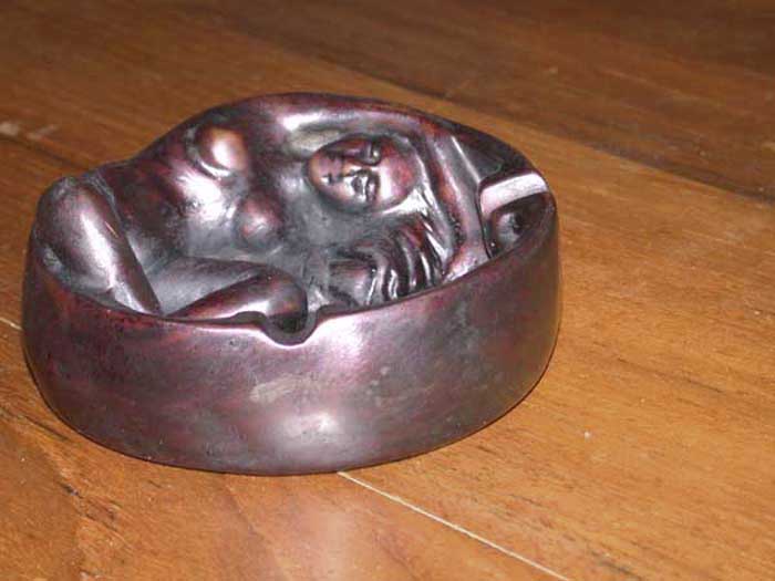 Female Ashtray Resin #580