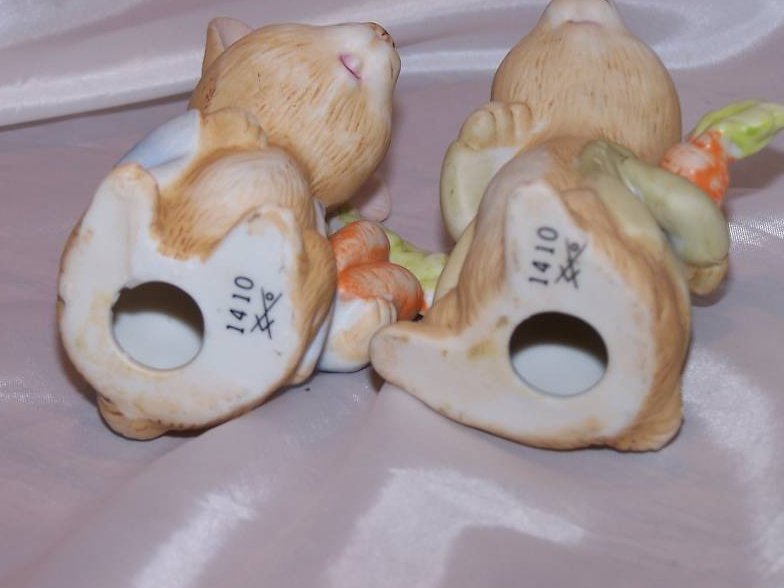Image 4 of Bunny Rabbit w Carrots Figurines