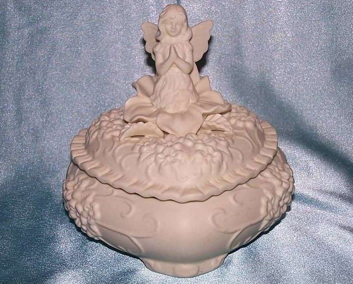Heart Shaped Fairy Trinket Box with Flowers, Vines
