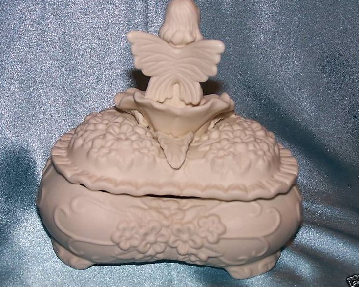 Image 3 of Heart Shaped Fairy Trinket Box with Flowers, Vines