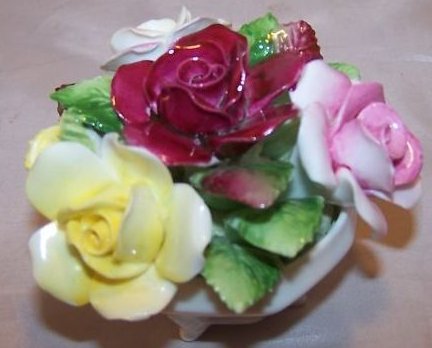 Royal Doulton Rose Flower Bouquet in Bowl, Bone China