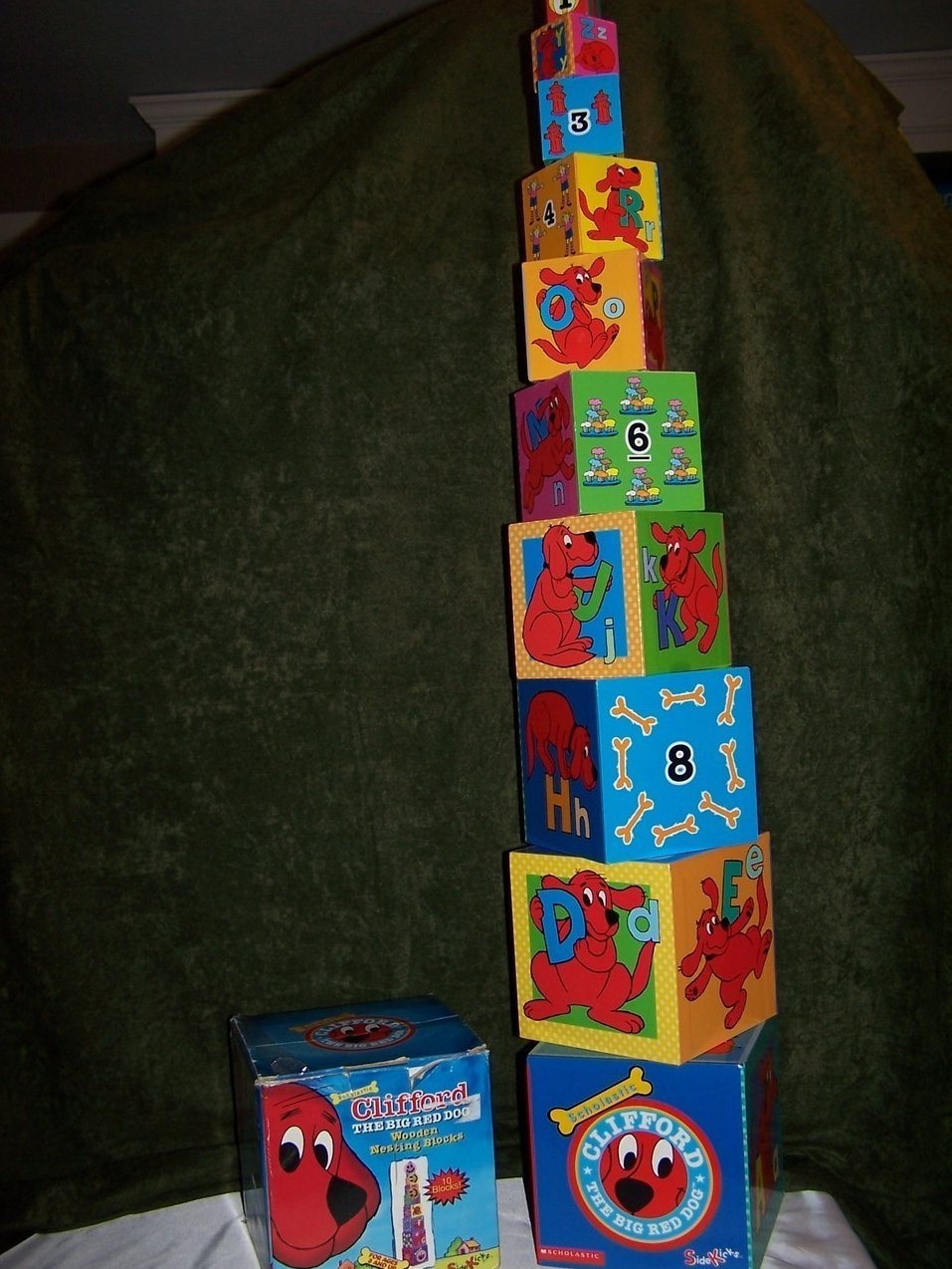Image 1 of Clifford the Big Red Dog Stacking Blocks, Wooden