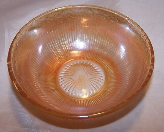 Image 1 of Marigold Carnival Glass Bowl, Daisy Chain Pattern