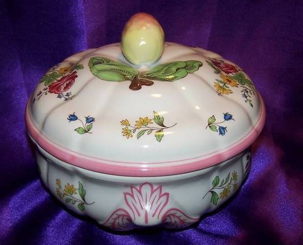 Image 2 of Spode Floral Vegetable Bowl w Lid, Marlborough Sprays