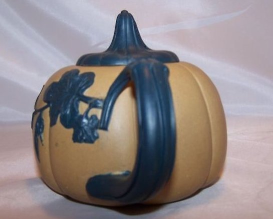 Image 1 of Pumpkin Teapot Tea Pot China