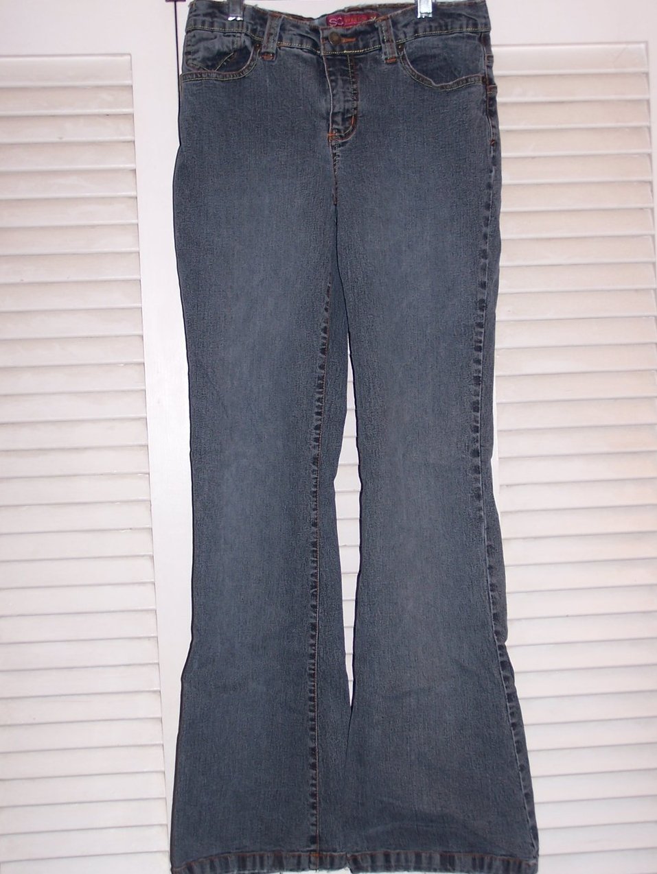 Image 1 of Jrs Size 5 So Stretch Jeans w Great Pocket Embroidery