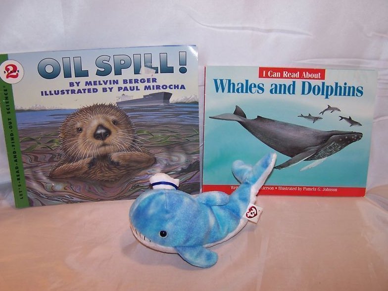 Ty Captain Whale Beanie Baby Stuffed Plush w 2 Books