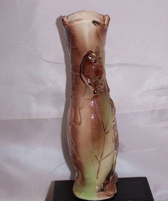 Image 2 of Golden Acorn Accessories Vase, Japan Japanese
