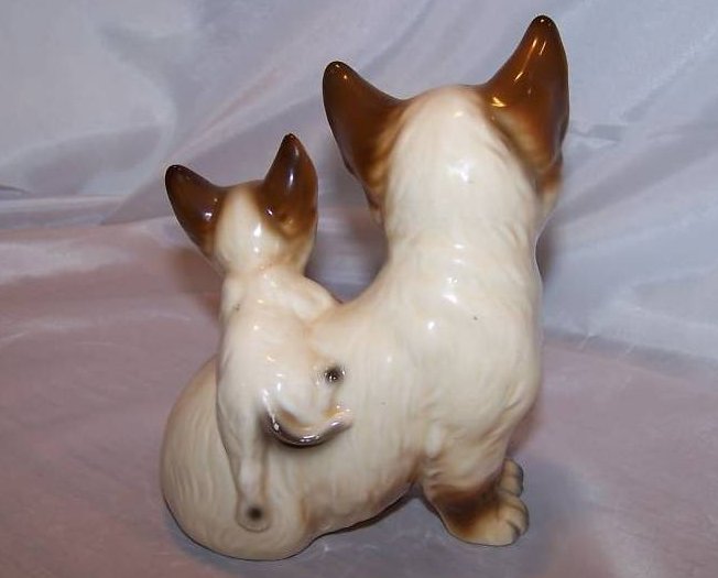 Image 2 of Siamese Mother Cat and Kitten Kitty Figurine