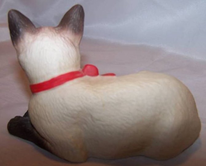 Image 2 of Siamese Cat Kitten Kitty w Red Bow Figurine, Schmid