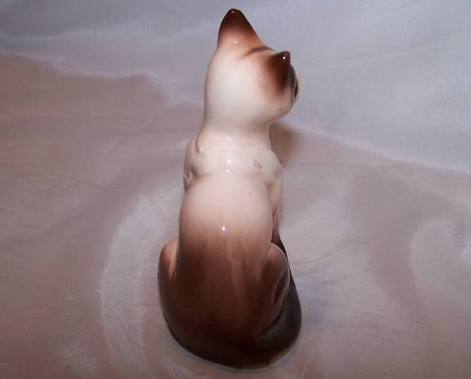 Image 1 of Siamese Cat Kitten Kitty, Ring Eyed, Figurine