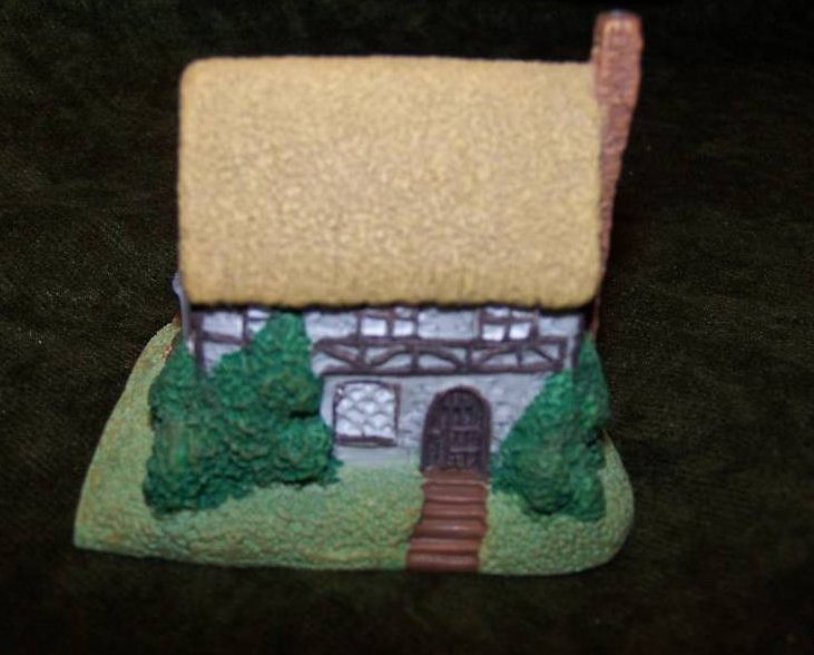 Image 2 of Easter Bunny Trail Cottage w Horse Carriage Bunny, Avon