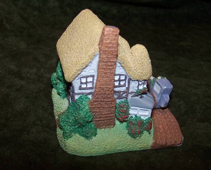 Image 3 of Easter Bunny Trail Cottage w Horse Carriage Bunny, Avon