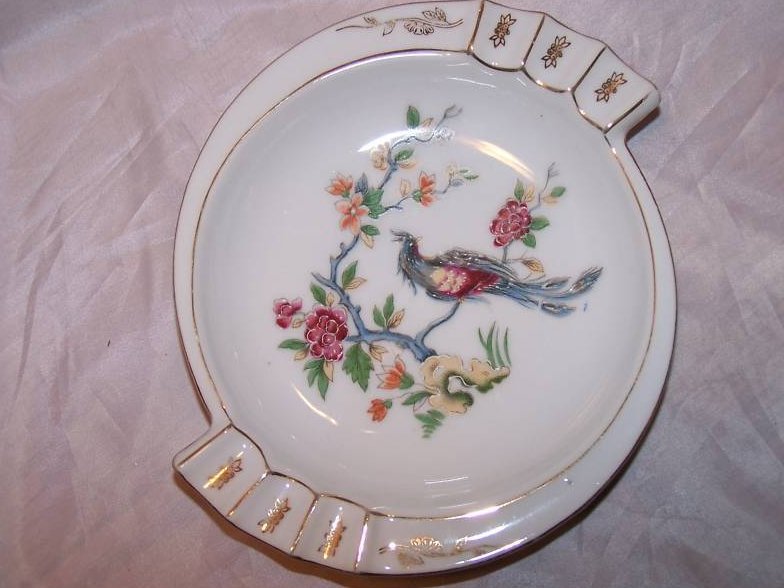 Image 2 of Bird Flower Ashtray Ash Tray Pin Dish Japan Wreath and Shamrock