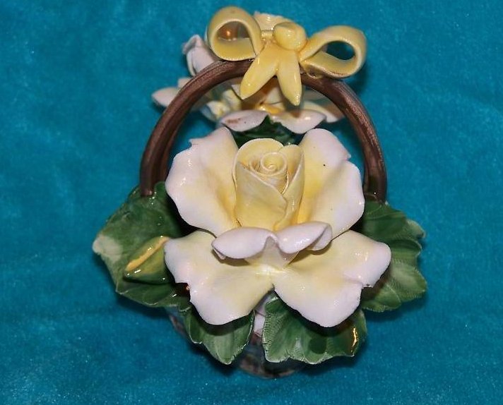 Image 3 of Capodimonte Basket of Yellow Roses, Rose, Rosebuds