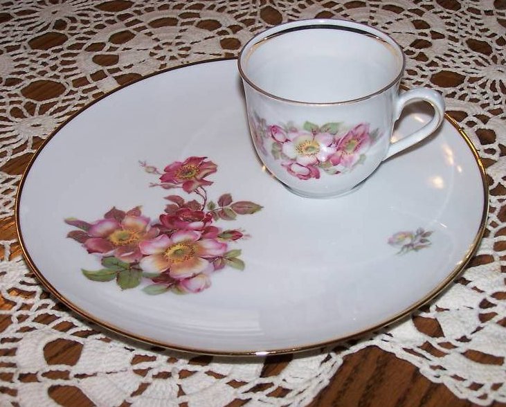 Image 1 of Schumann Arzberg, Bavaria, Wild Rose Plate and Cup Set 