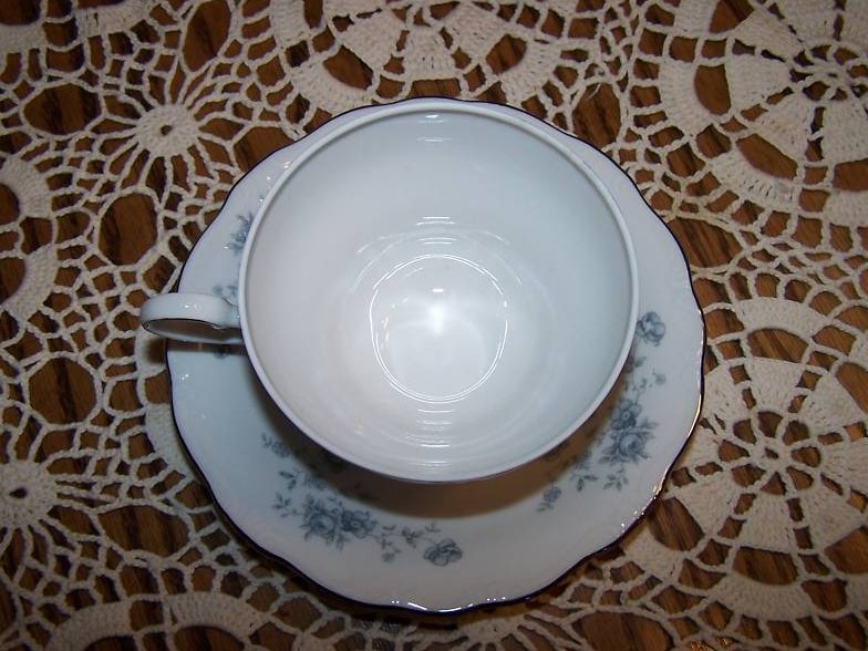 Image 2 of  Johann Haviland Bavaria, Rose Saucer Teacup, Paint Flaw