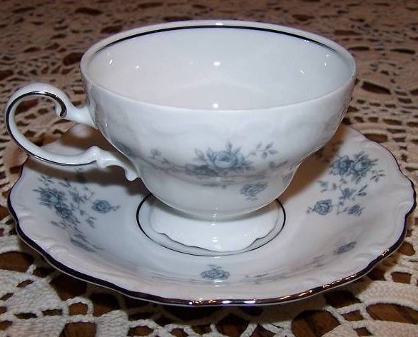 Image 0 of  Johann Haviland Bavaria Germany Saucer Teacup Tea Cup