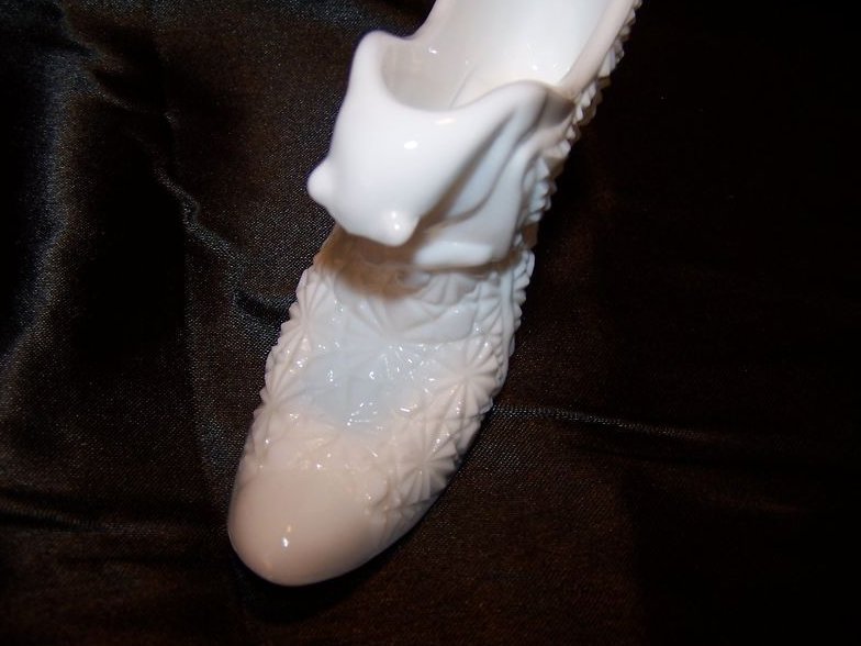 Image 5 of Olde Virginia Glass, Milk Glass Shoe w Panther, Cat